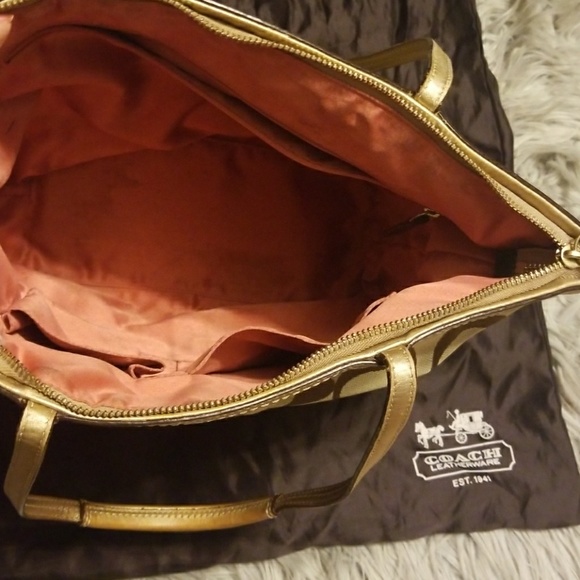 Coach gold purse.A couple visible stains - Picture 2 of 4